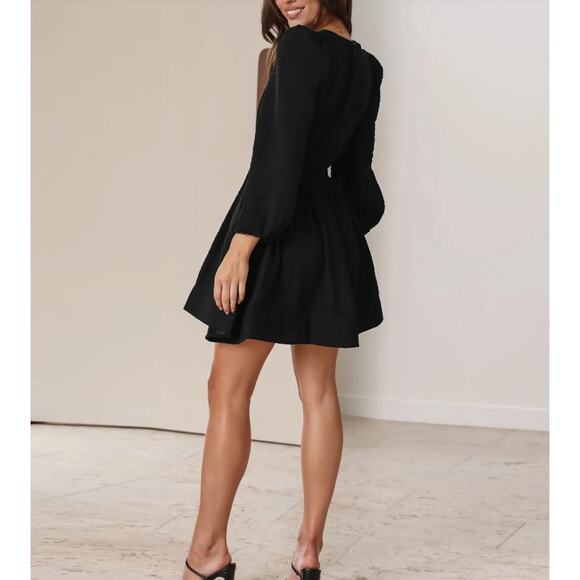 Midnight Swing  Long-Sleeve V-Neck Mini Dress | Size Small | Chicgenes - Picture 2 of 4